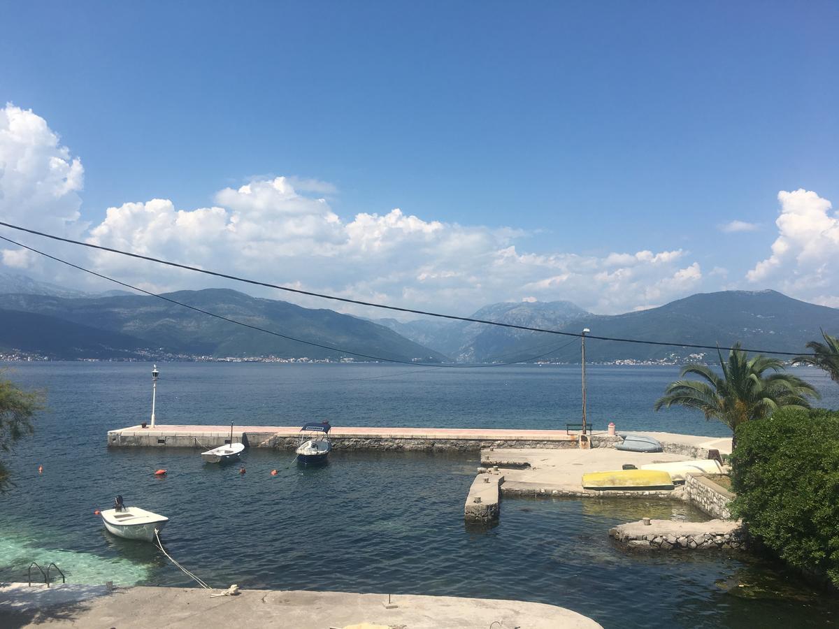 Studio Apartments Krasici Tivat Kültér fotó