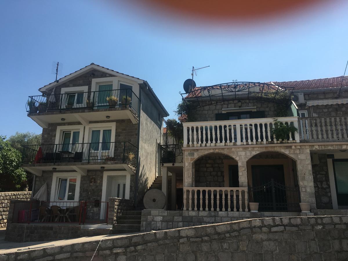 Studio Apartments Krasici Tivat Kültér fotó